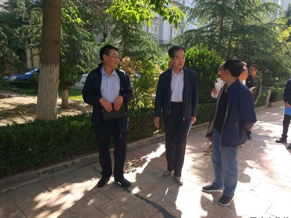 公司副總經理文國民帶隊赴雅居物業公司考察學習(圖2)
