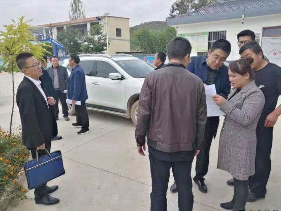 平涼泓源公司開展“踐行初心使命，助推脫貧攻堅”主題黨日活動(圖3)