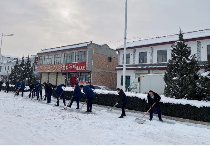 筑起安全墻 照亮鄉村路——市產投集團鼎力支持包抓共建村社文明創建工作(圖7)